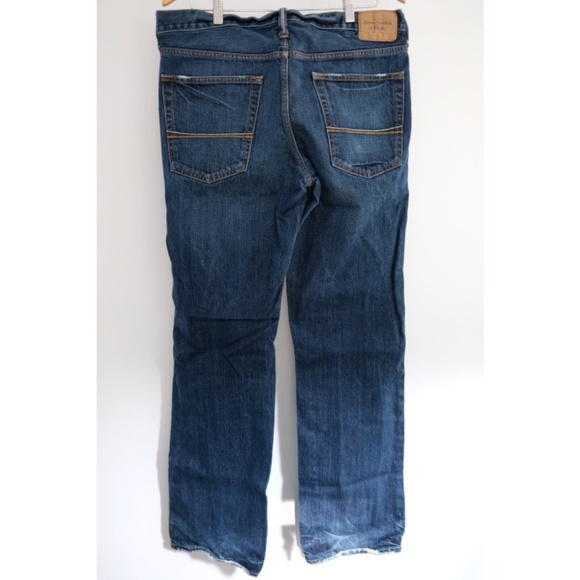Abercrombie Horton Classic Straight Jeans (34 x 32) - Picture 4 of 4